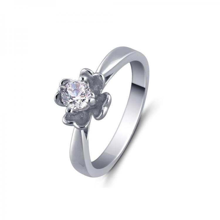 Floral Solitaire Ring
